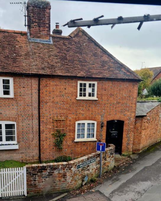 Gorgeous 2 Bedroom Kintbury Cottage Εξωτερικό φωτογραφία
